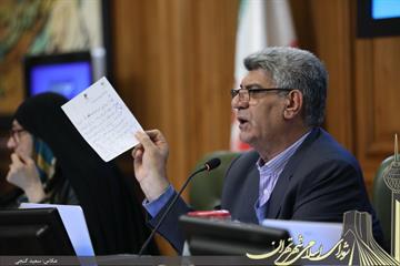 ابراهیم امینی در گفتگو با خبرنگار مهر: دلیل تأخیر در پاسخ به نامه های شورا